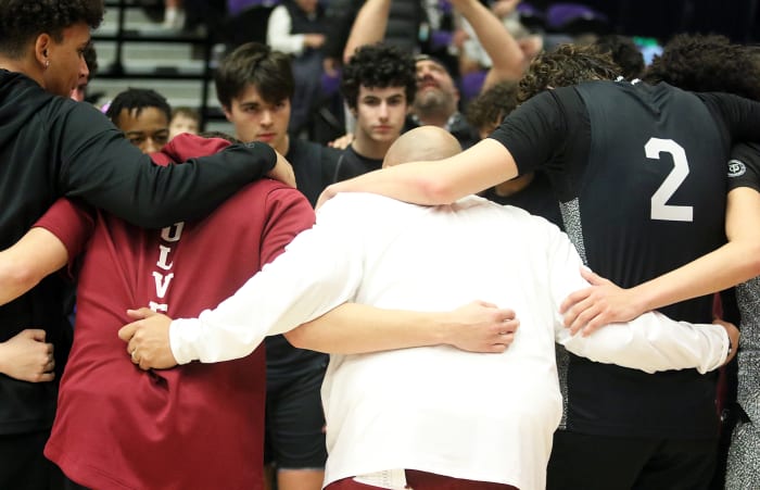 a Tualatin Barlow 6A Oregon boys basketball quarterfinal 2024 Dan Brood 54